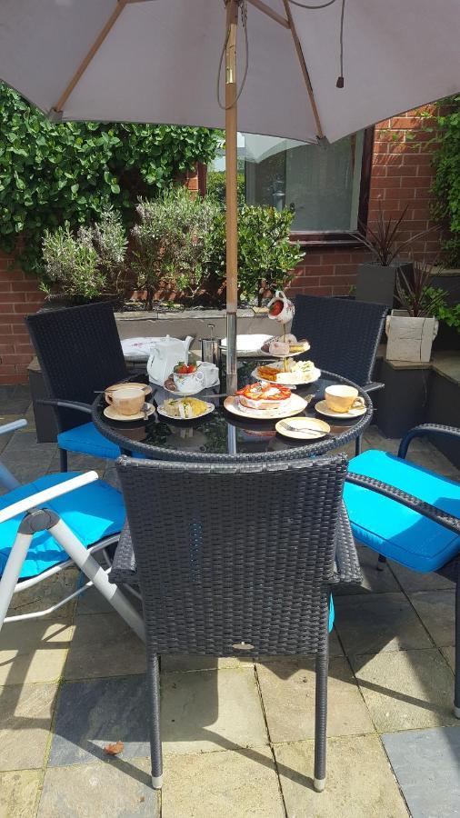 The White Dove Bed And Breakfast With Glamping Newark Showground Newark-on-Trent (Nottinghamshire) Exterior foto